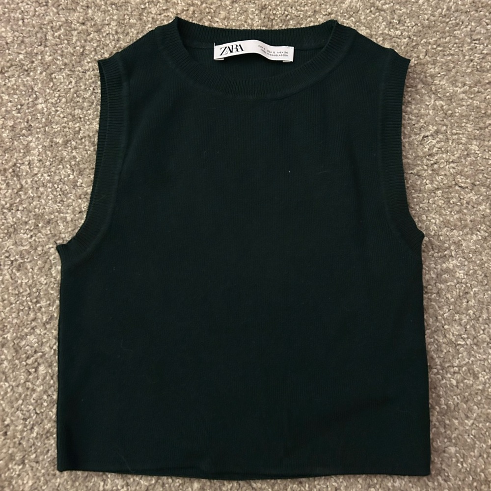 Zara Women's Dark Sleeveless Sweater Top